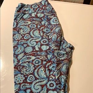 Lularoe tall and curvy legging